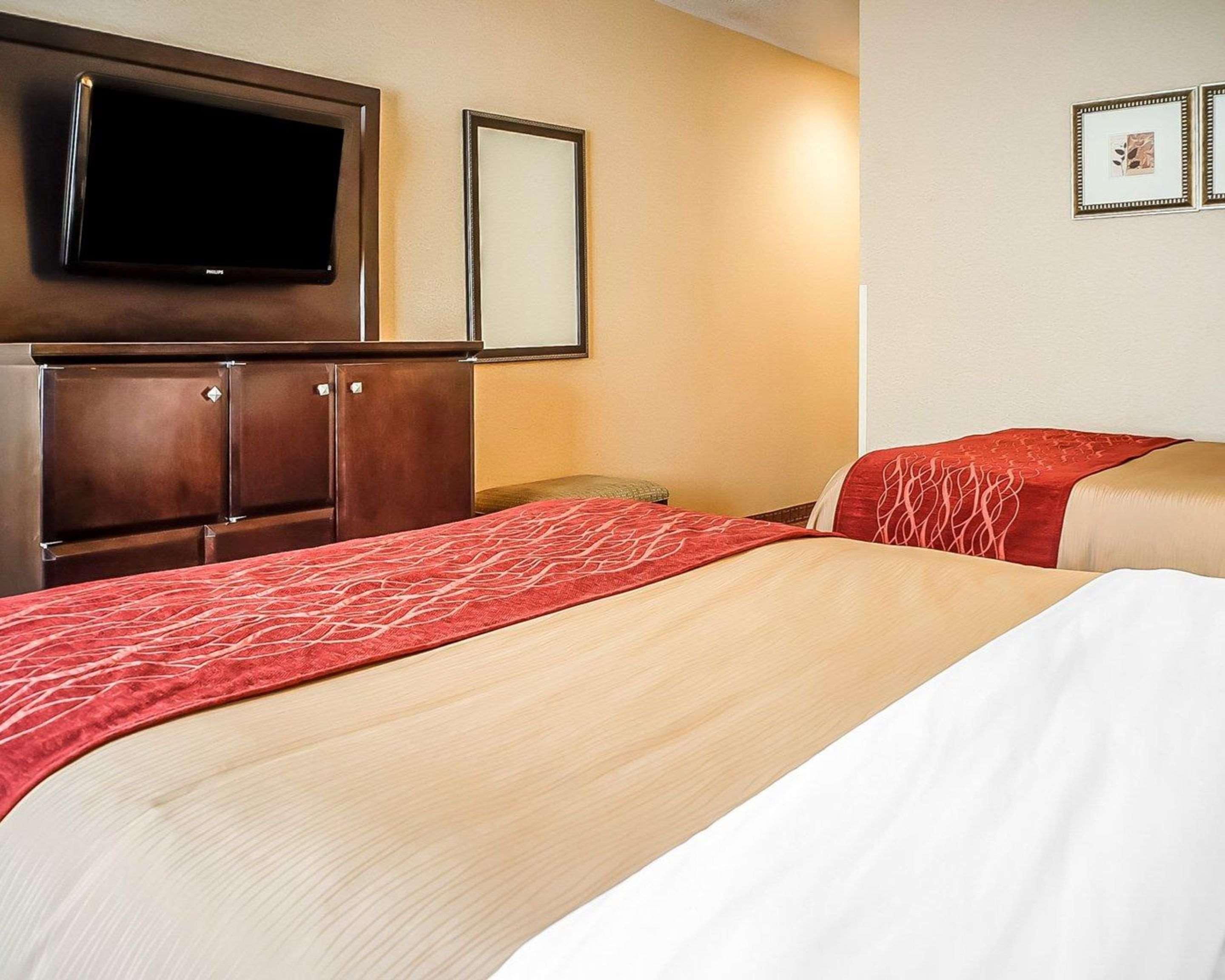 Quality Inn & Suites Розуэлл Экстерьер фото