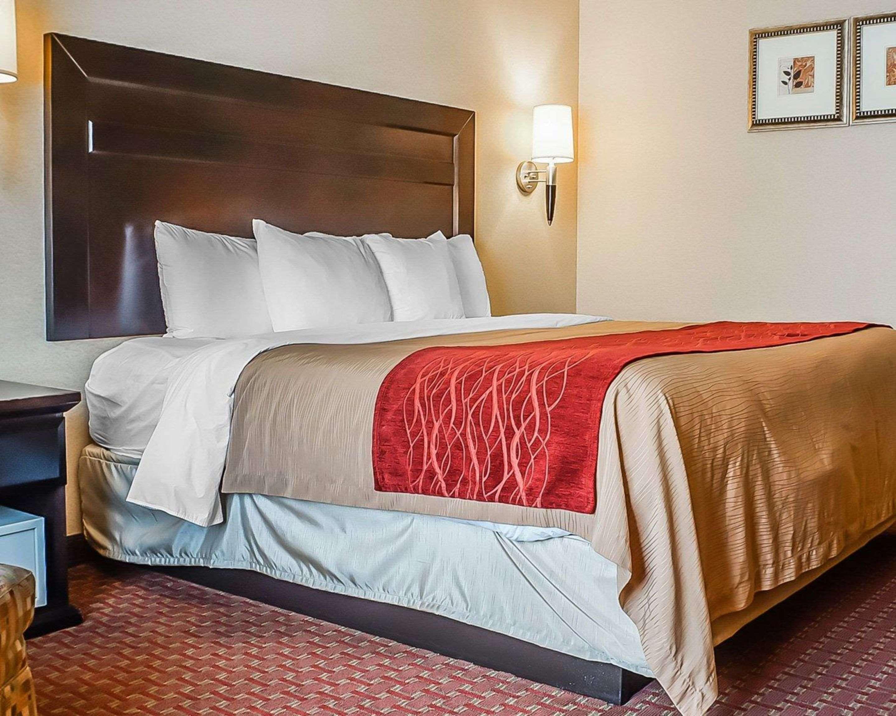 Quality Inn & Suites Розуэлл Экстерьер фото