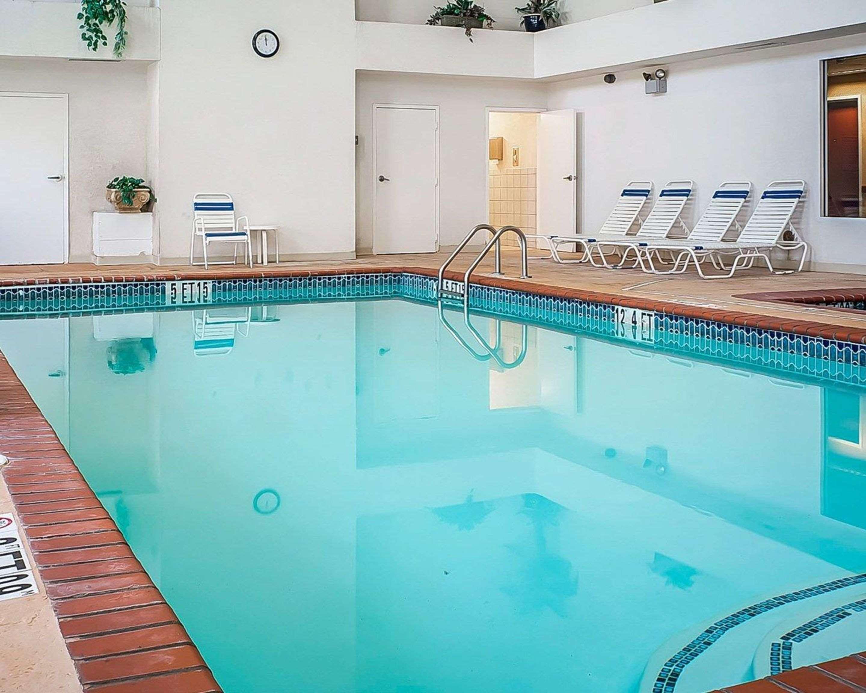 Quality Inn & Suites Розуэлл Экстерьер фото