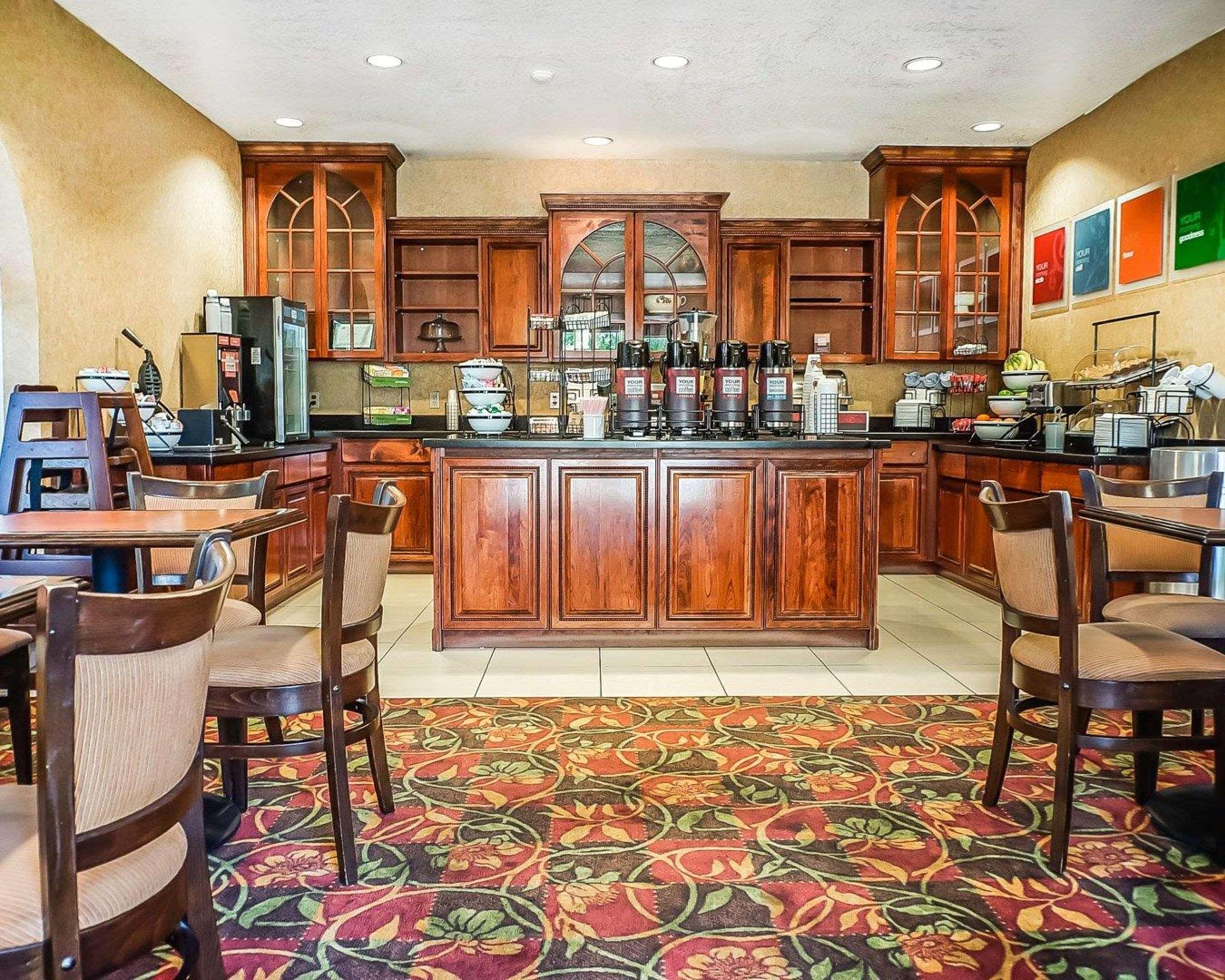 Quality Inn & Suites Розуэлл Экстерьер фото