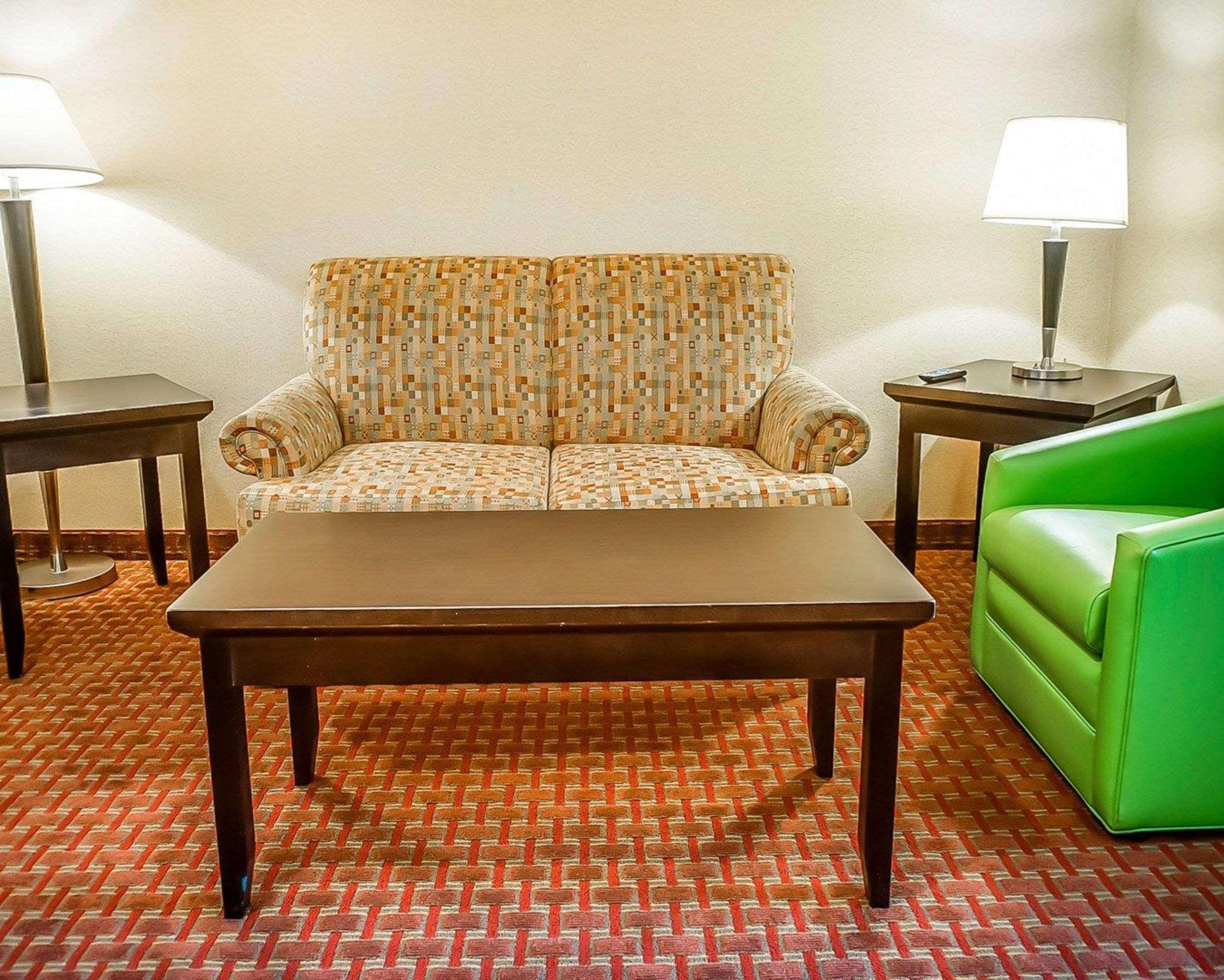 Quality Inn & Suites Розуэлл Экстерьер фото