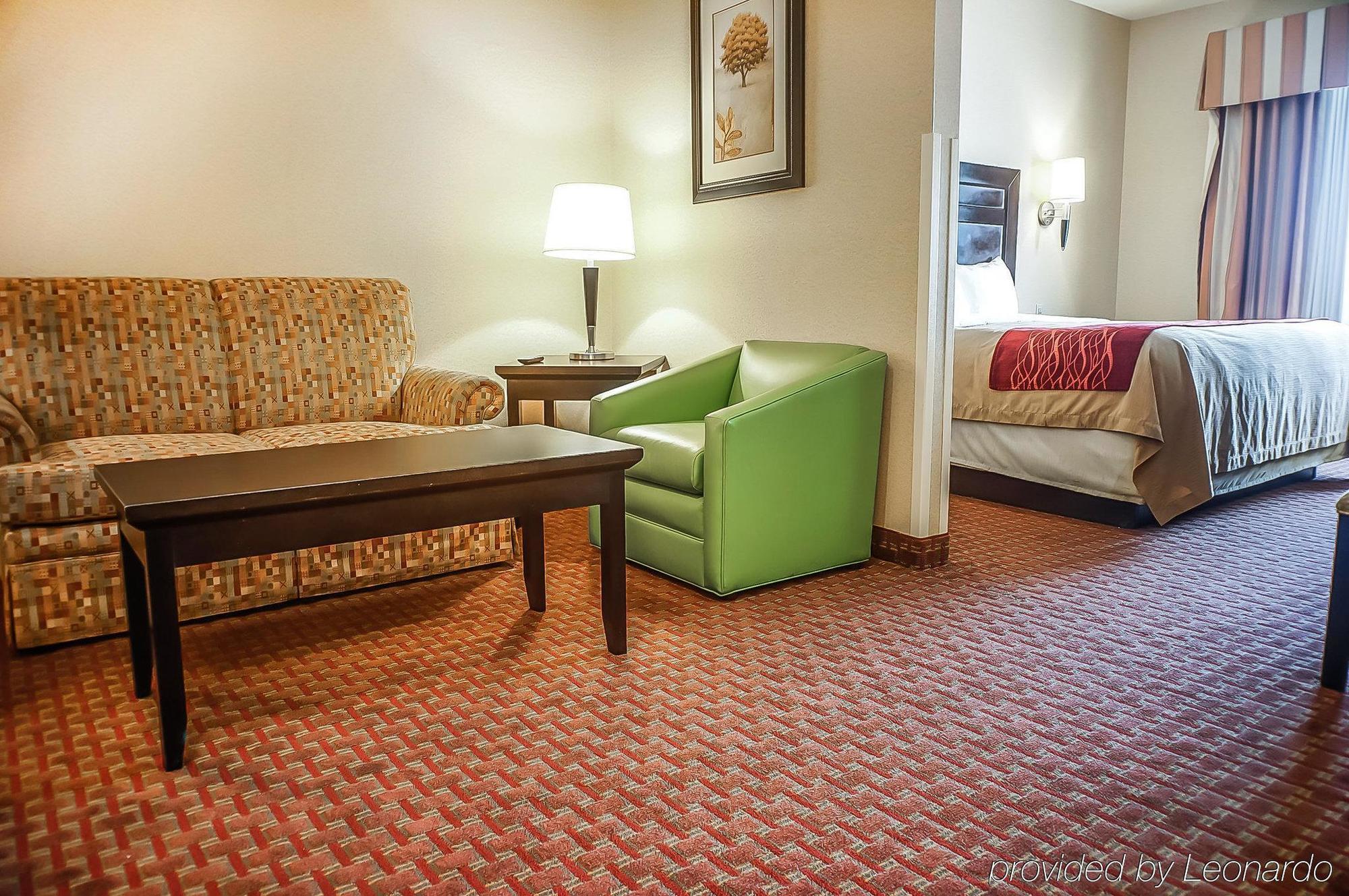 Quality Inn & Suites Розуэлл Экстерьер фото
