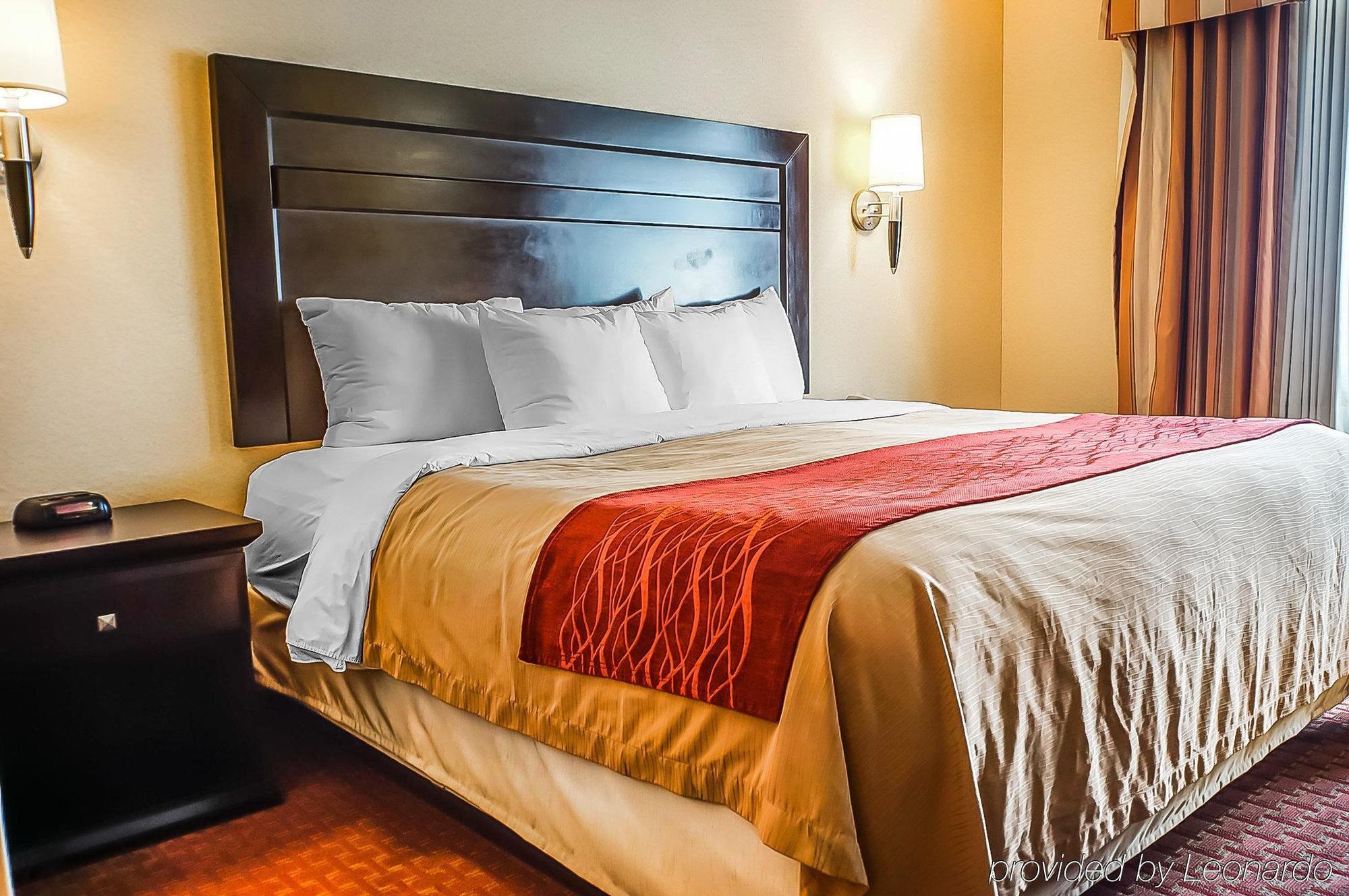 Quality Inn & Suites Розуэлл Экстерьер фото