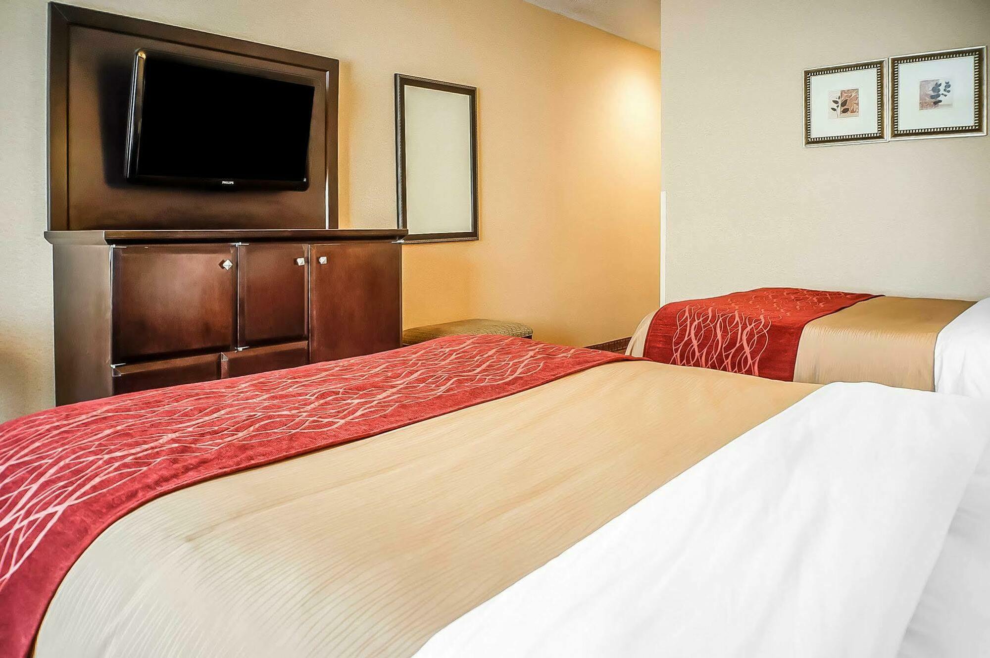Quality Inn & Suites Розуэлл Экстерьер фото